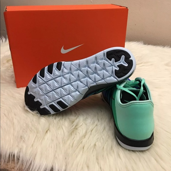 NIKE Free Tr 6 spectrum - Picture 3 of 4